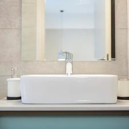 Ξενοδοχείο με διαμερίσματα Kn Ionian