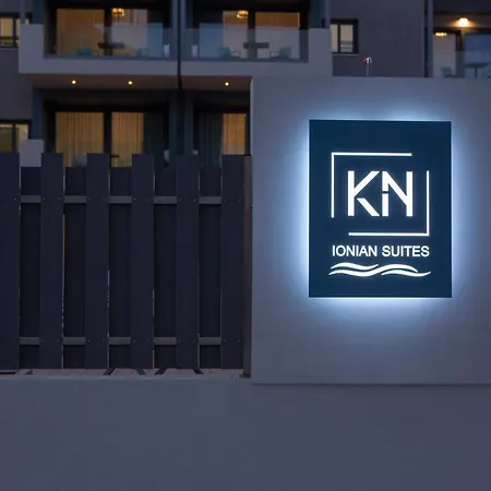 アパートホテル Kn Ionian 4*