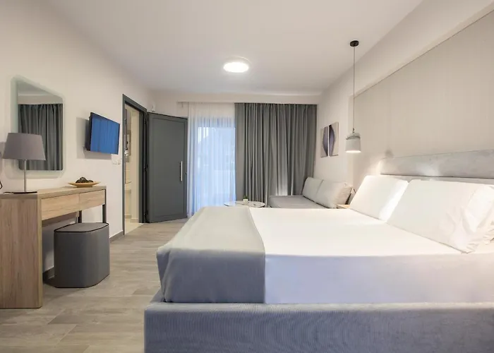 Kn Ionian Hotel de apartamente 4*
